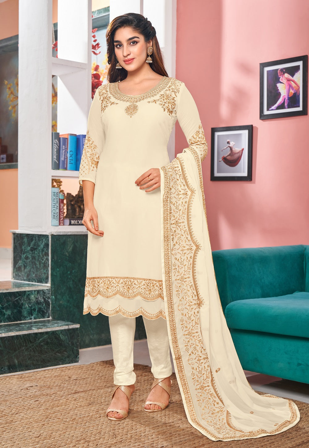 Georgette Scalloped Suit in Off White