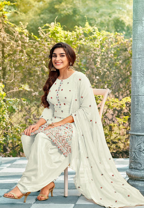 Georgette Embroidered Punjabi Suit in Off White
