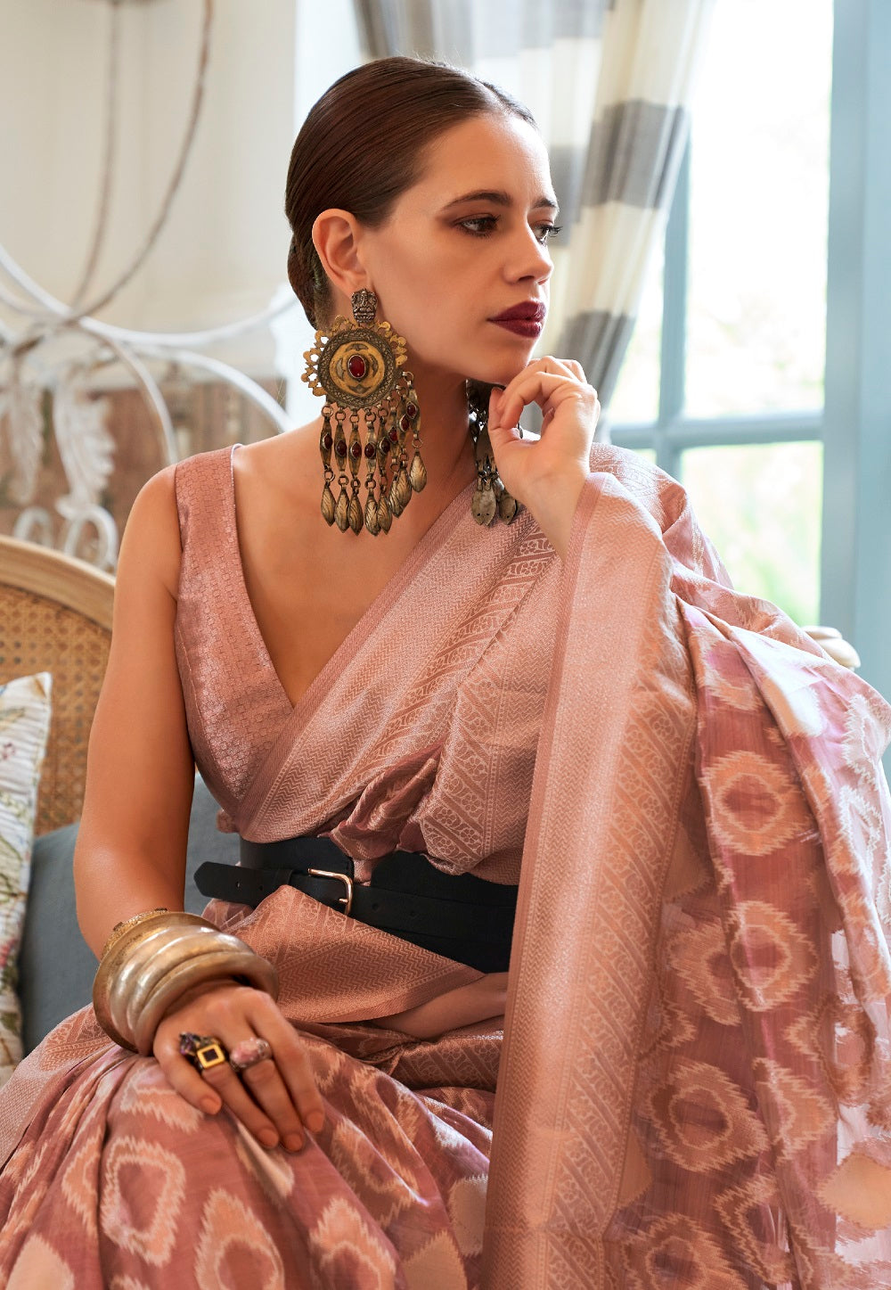 Art Silk Woven Saree in Old rose